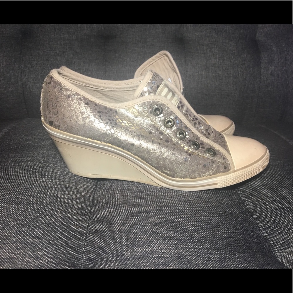 Nine West snake print sneaker wedges